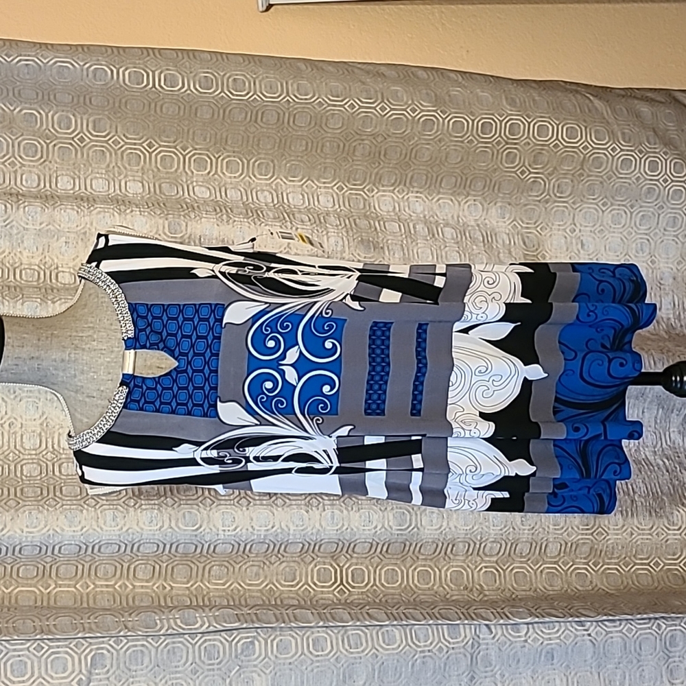 NWT Alfani Island Poetry dress Medium